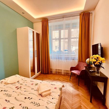 Moderni Apartman Na Hluboke V Praze - Idealni Pro 4 Прага Екстер'єр фото